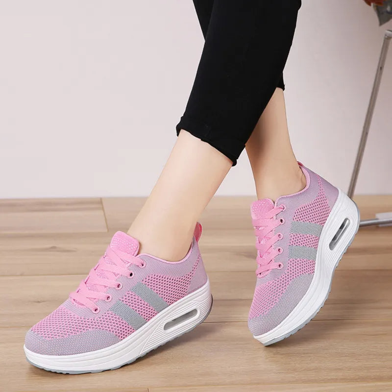 Orthopedic sneakers with air bubbles