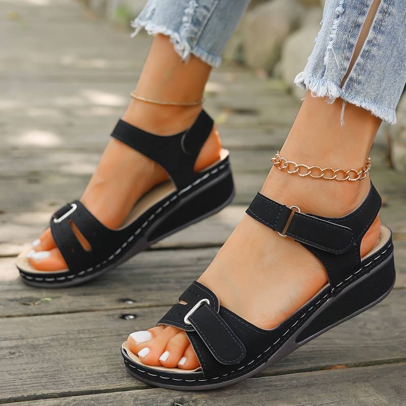 Alfreda Orthopedic Sandal