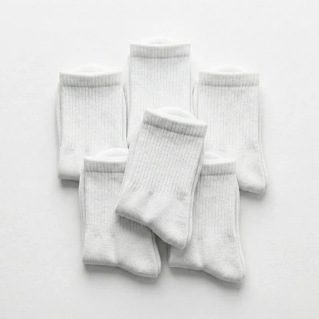 5 pairs of socks