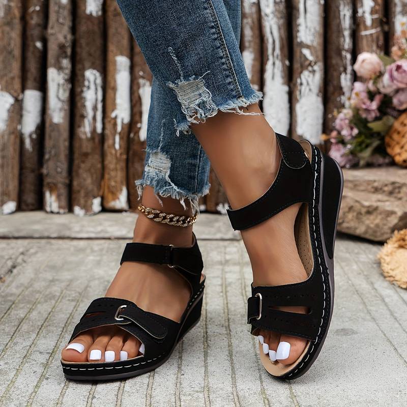 Alfreda Orthopedic Sandal
