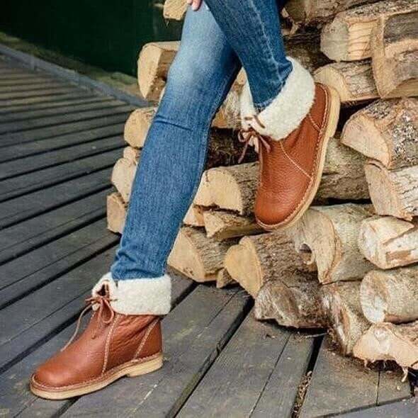 Waterproof Leather Polar Boots With Wool Lining